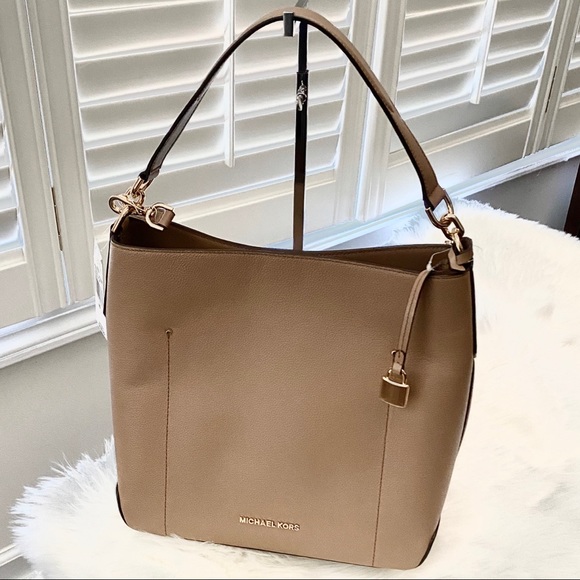 NWT Large Michael Kors Bucket Bag - Picture 3 of 8